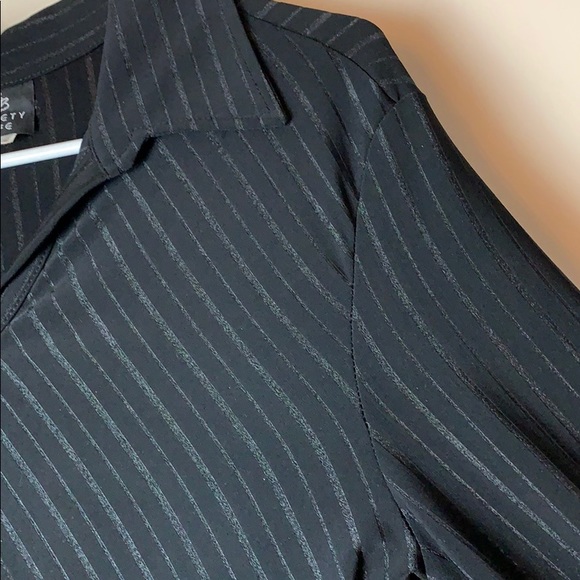 Black long sleeved Shirt - Picture 3 of 4